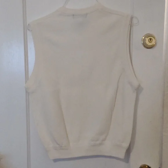 IZOD | 100% Cotton Sweater Vest - Picture 3 of 3